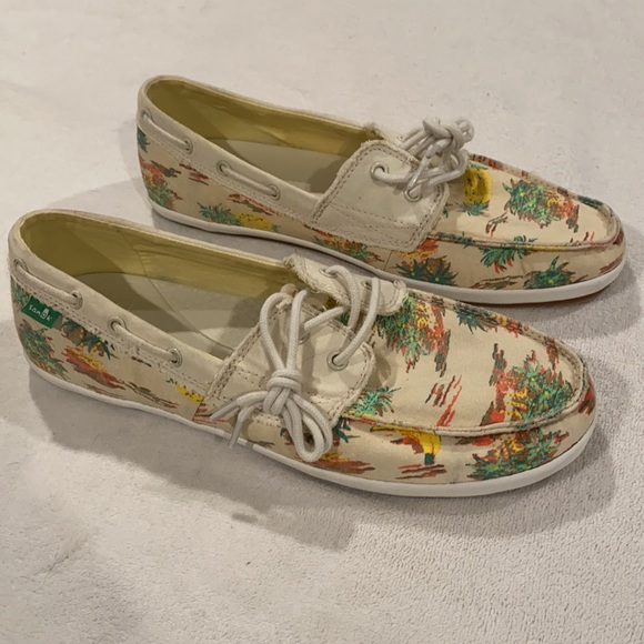 Sanuk Boat Shoes - Picture 2 of 3